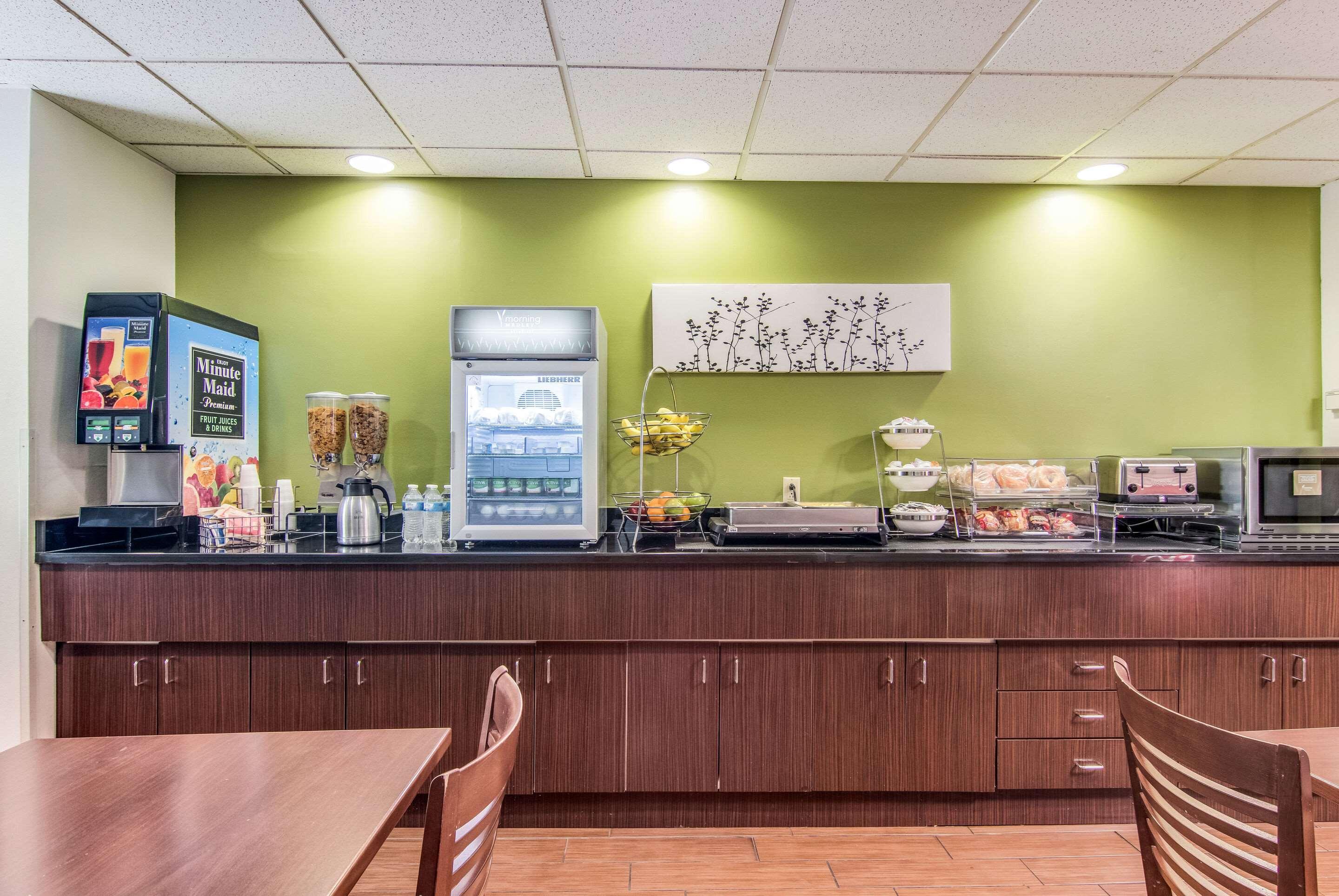奥斯汀敦司丽普酒店 奥斯丁镇 外观 照片